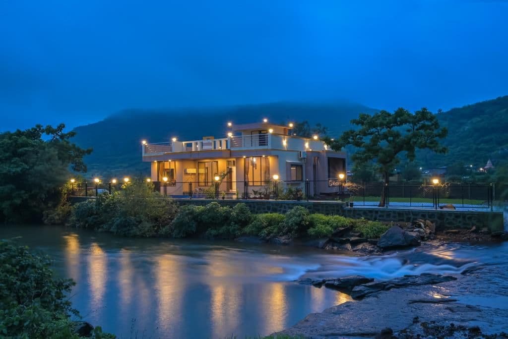 Diamond in Karandoli, Lonavala